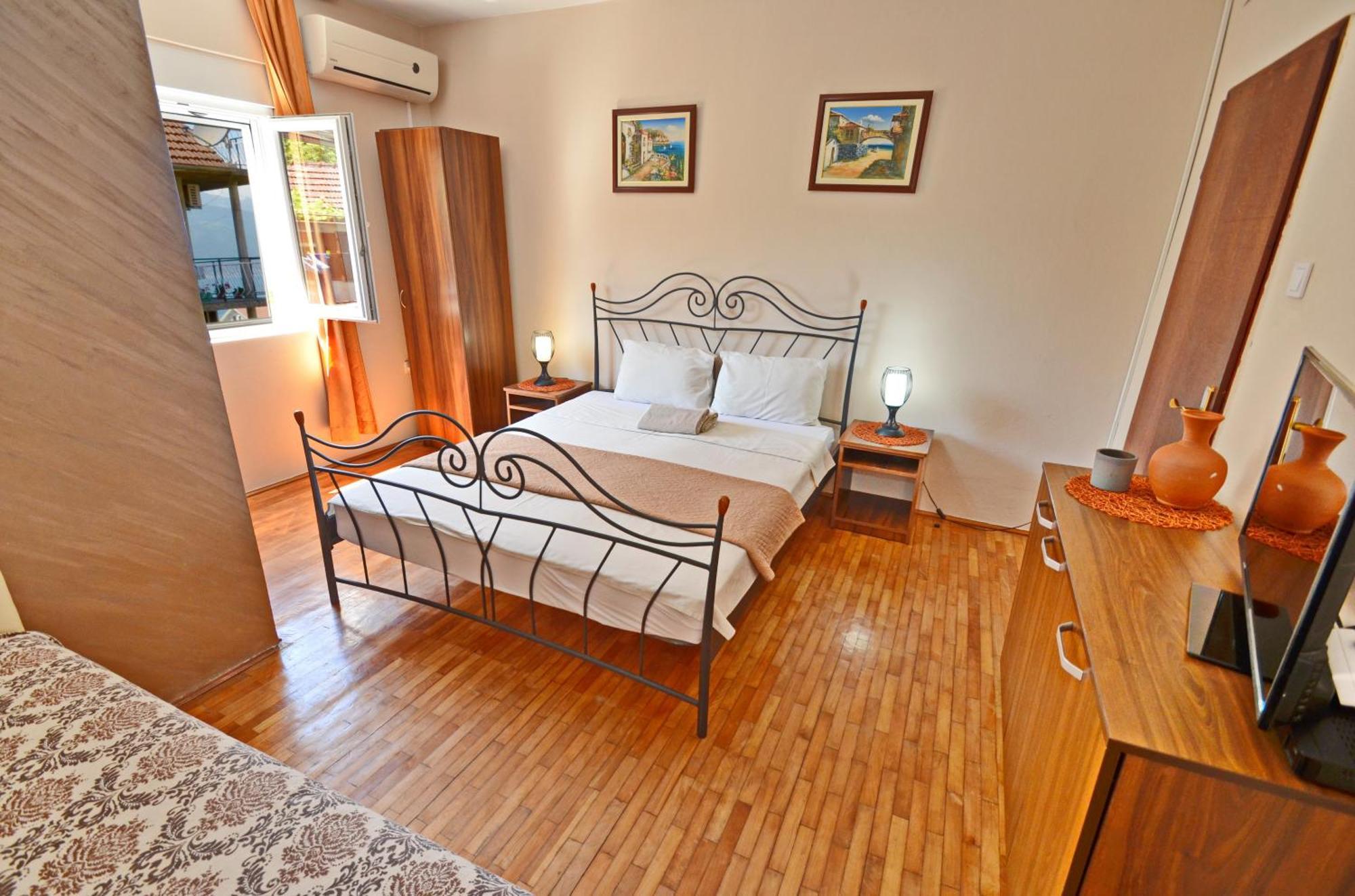 Stradioti Apartments 티바트 외부 사진